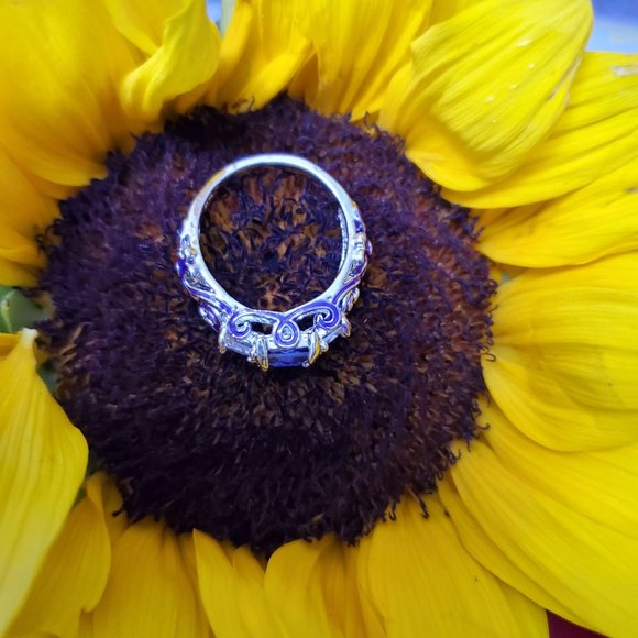 New Silver Amethyst Princess Cut Ring Purple Trim - Picture 6 of 7